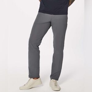 Lululemon ABC Pants Men’s 31/32 Grey Classic Warpstreme Chino Performance Golf
